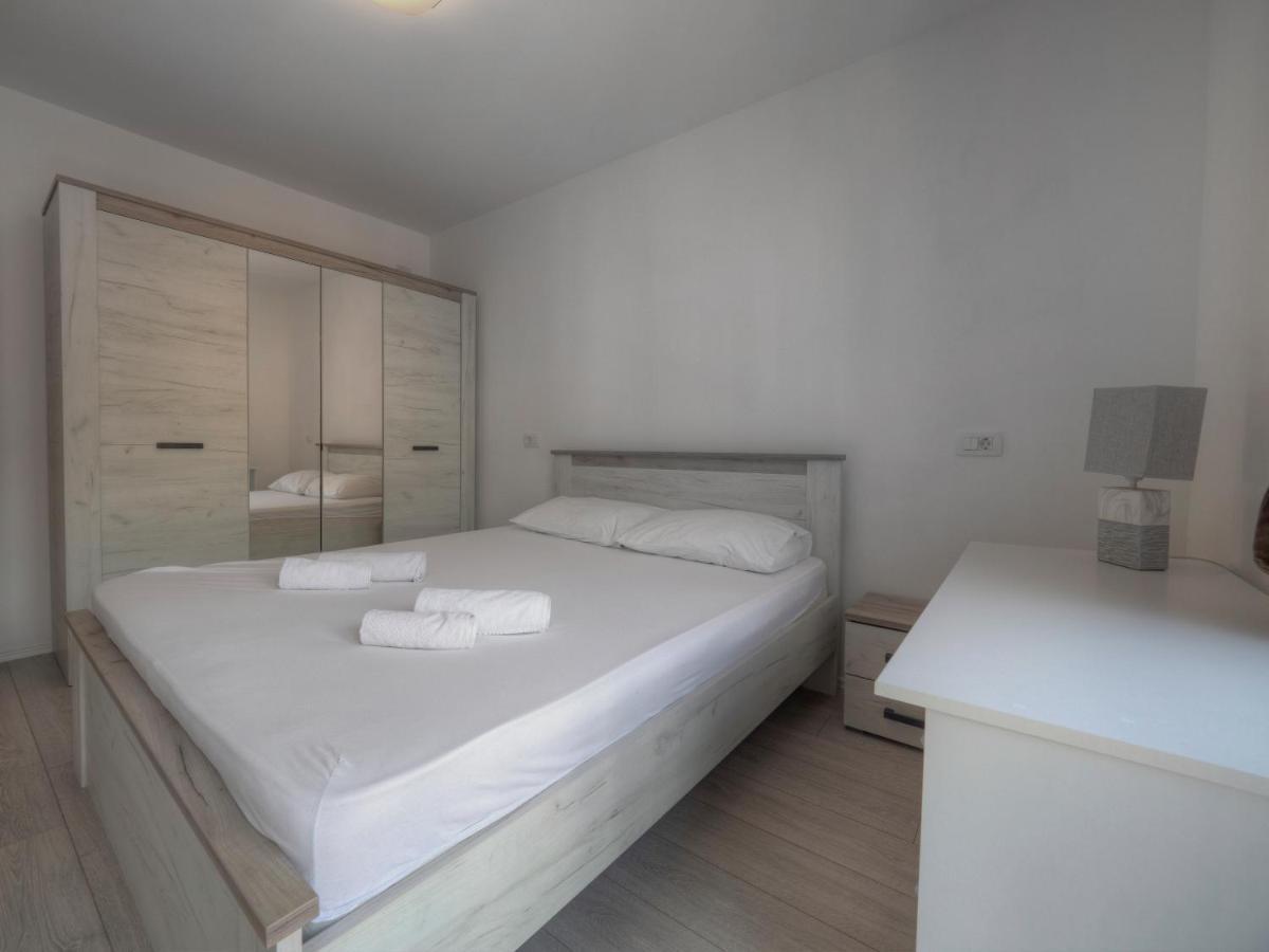 Family Three Bedroom Apartment Brando Budva Eksteriør billede