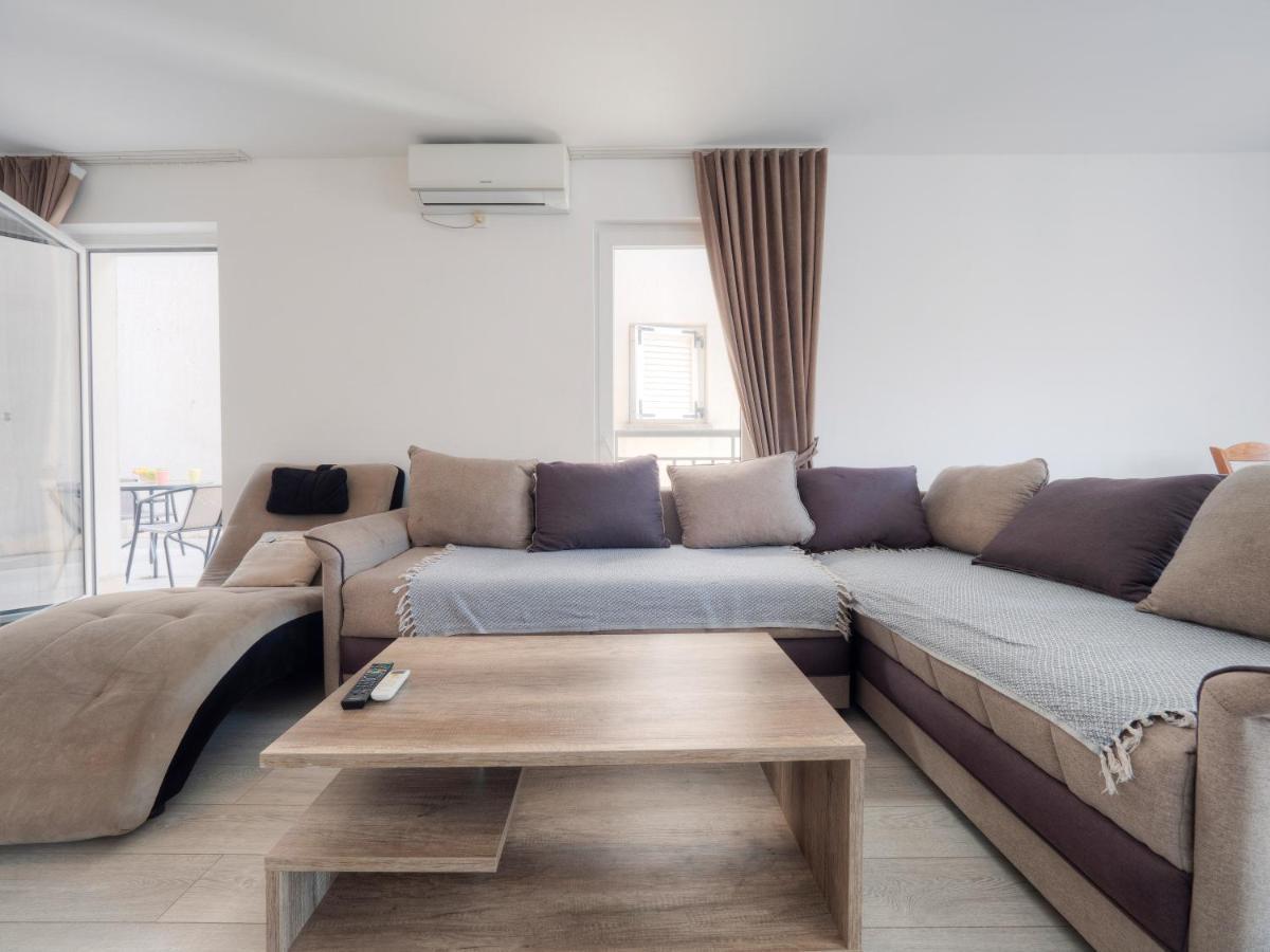 Family Three Bedroom Apartment Brando Budva Eksteriør billede
